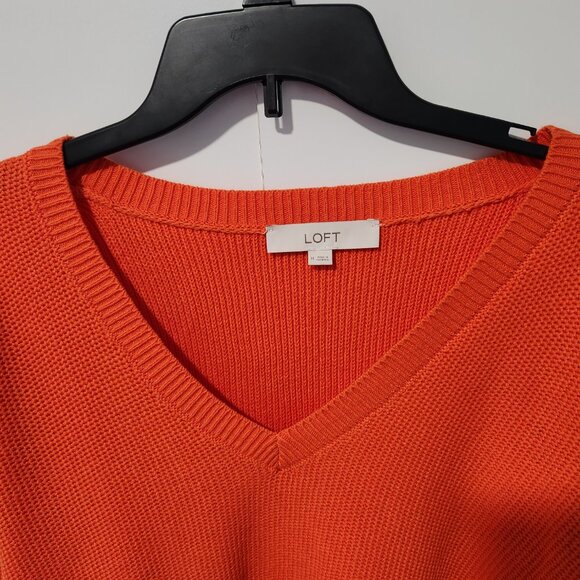 Ann Taylor LOFT Long Sleeve Women's Orange V-neck Ribbed Sweater-Medium - Picture 3 of 7